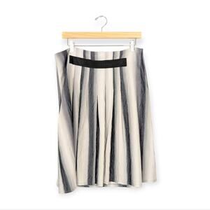 Jacqui E. Grey & White Stripe Knee Length Skirt Size 12